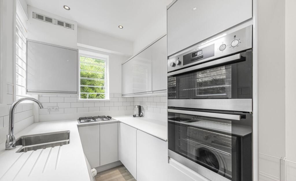 Compayne  Gardens South Hampstead